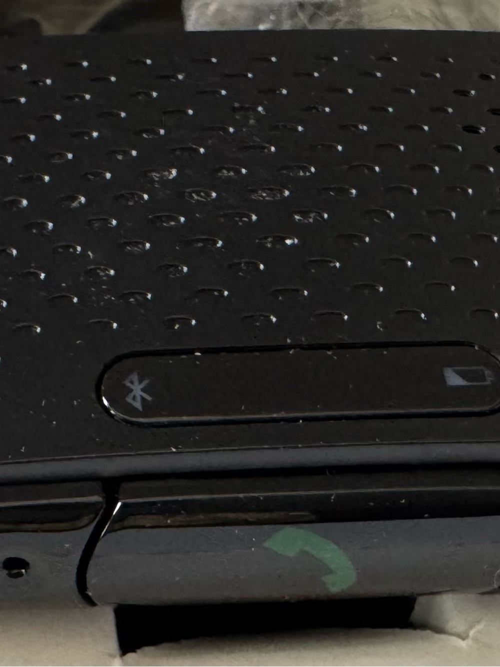 Black Textured HUM car device